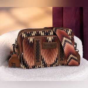Wrangler Southwest Pattern Crossbody